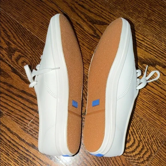 Keds Champion Originals Leather Lace Up 7.5W - Picture 7 of 9